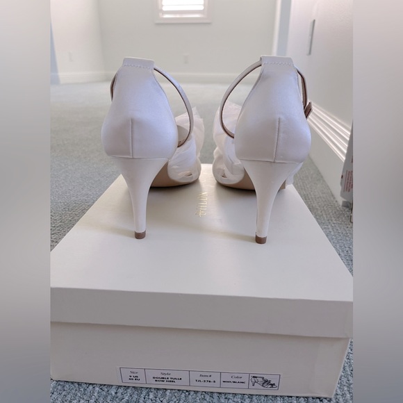 BHLDN Double Tulle Bow Heel - Picture 9 of 10